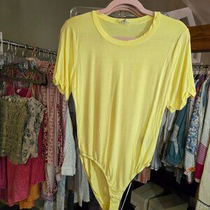 QL19 POL Yellow T-Shirt Bodysuit L